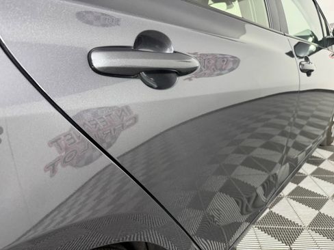 Used 2022 Toyota Prius Prime LE image 29