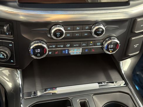 Used 2021 Ford F150 Lariat w/ Equipment Group 502A High AWD/4WD image 21