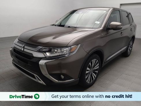 Used 2020 Mitsubishi Outlander SE FWD image 1