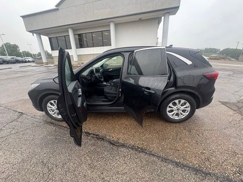 Used 2023 Ford Escape Active w/ Tech Pack #2 FWD image 4