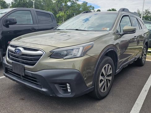 Used 2021 Subaru Outback Premium AWD/4WD image 1