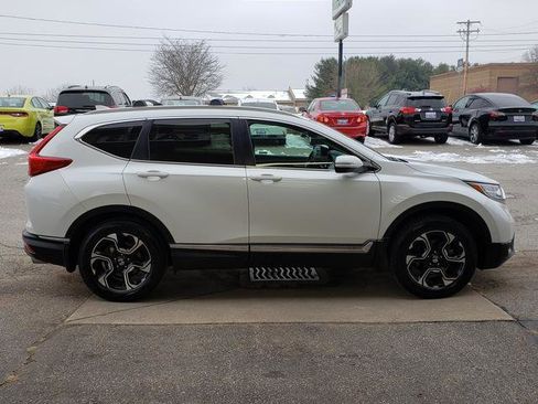 Used 2019 Honda CR-V Touring image 7