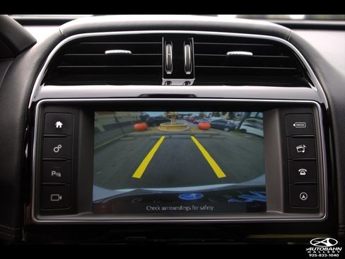 Used 2018 Jaguar F-PACE S image 22