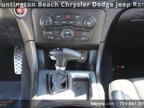 Used 2022 Dodge Charger SRT Hellcat w/ SRT Black Package image 17