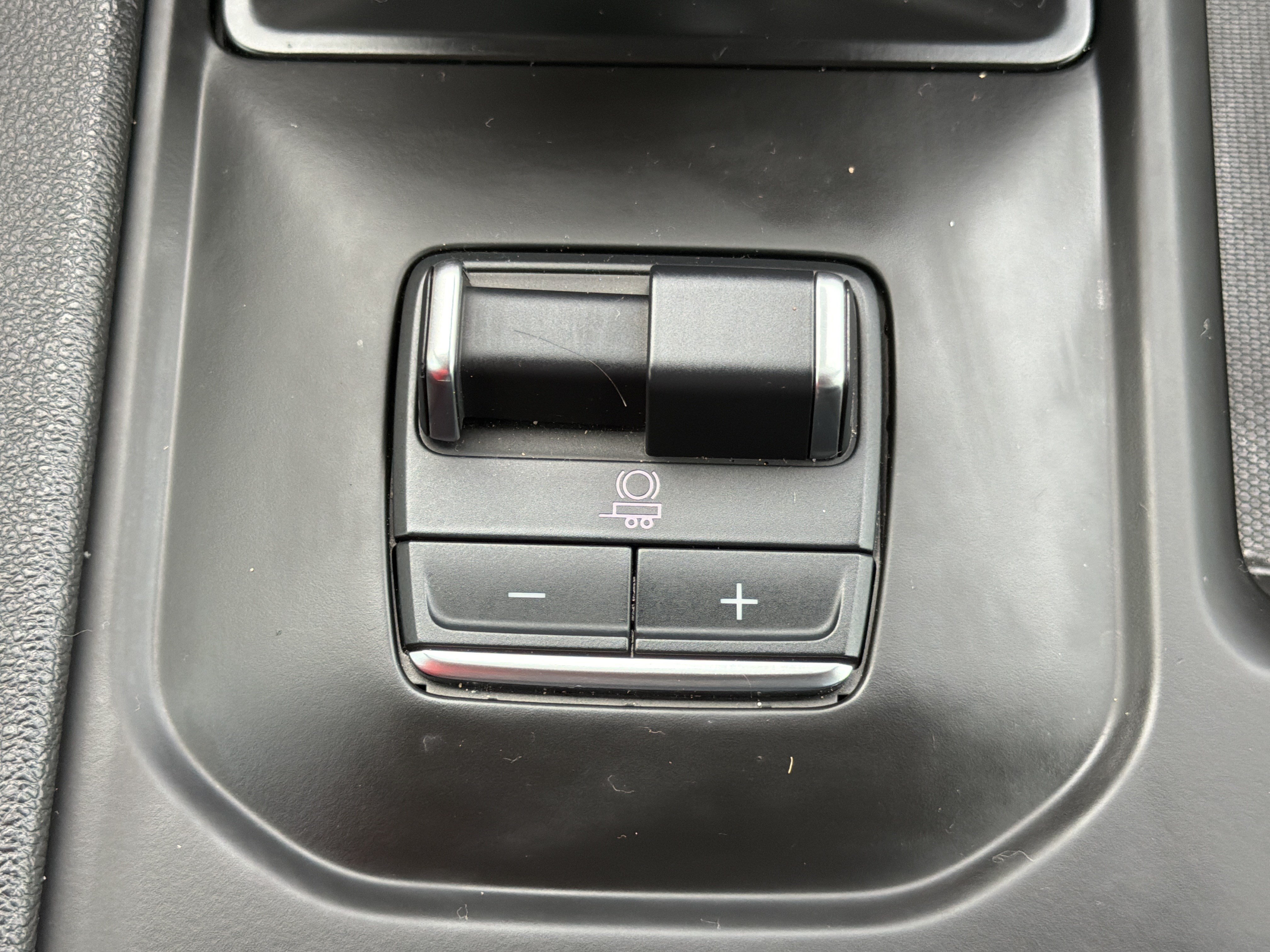 Used 2025 GMC Sierra 1500 AT4 w/ AT4 Premium Package AWD/4WD image 7