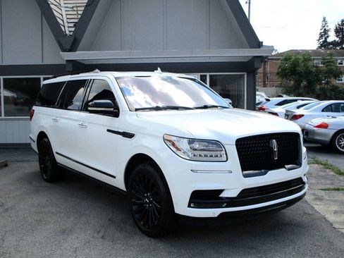 Used 2020 Lincoln Navigator L Reserve w/ Luxury Package AWD/4WD image 7