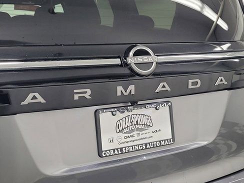 Used 2025 Nissan Armada SL image 7