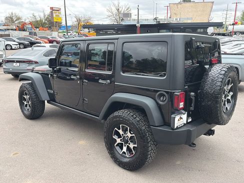 Used 2015 Jeep Wrangler Unlimited Rubicon w/ Connectivity Group AWD/4WD image 5