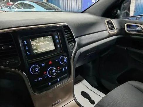 Used 2015 Jeep Grand Cherokee Laredo w/ Quick Order Package 23E image 32