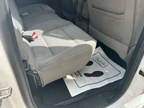 Used 2017 Chevrolet Silverado 1500 Custom w/ Trailering Package AWD/4WD image 11