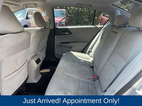 Used 2017 Honda Accord EX image 11
