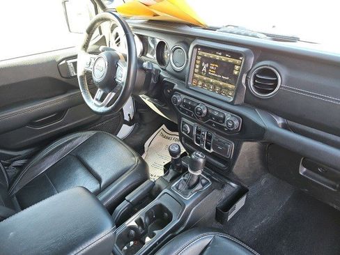 Used 2023 Jeep Wrangler Sahara w/ Cold Weather Group image 14