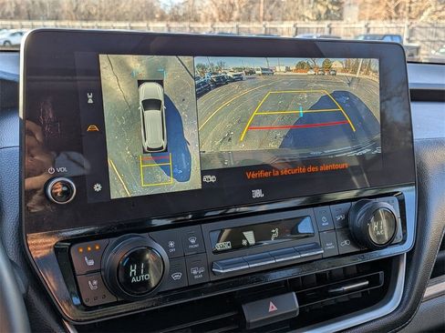 Used 2025 Toyota Grand Highlander AWD image 16