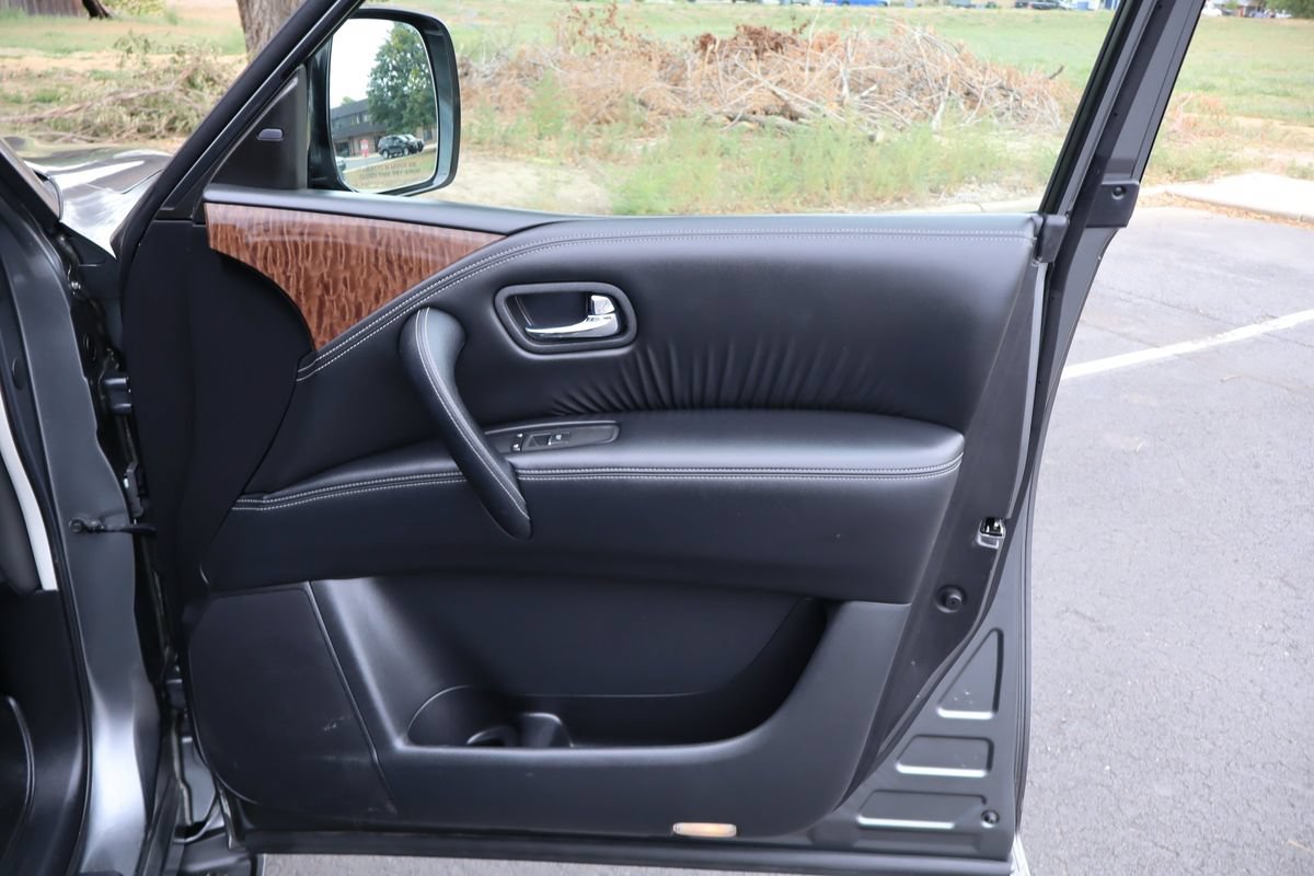 Used 2019 Nissan Armada Platinum AWD/4WD image 28