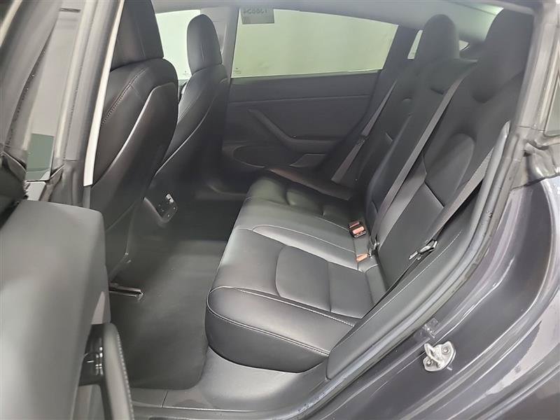Used 2018 Tesla Model 3 Long Range RWD image 6
