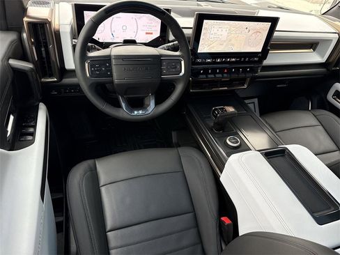 Used 2024 GMC Hummer EV 2X w/ Extreme Off-Road Package image 20