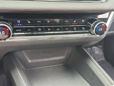 Used 2025 Chevrolet Equinox RS w/ Safety and Technology Package FWD image 22