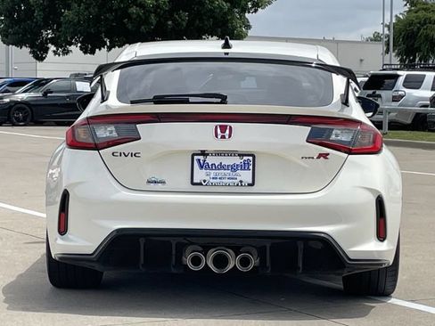 Used 2023 Honda Civic Type R image 5