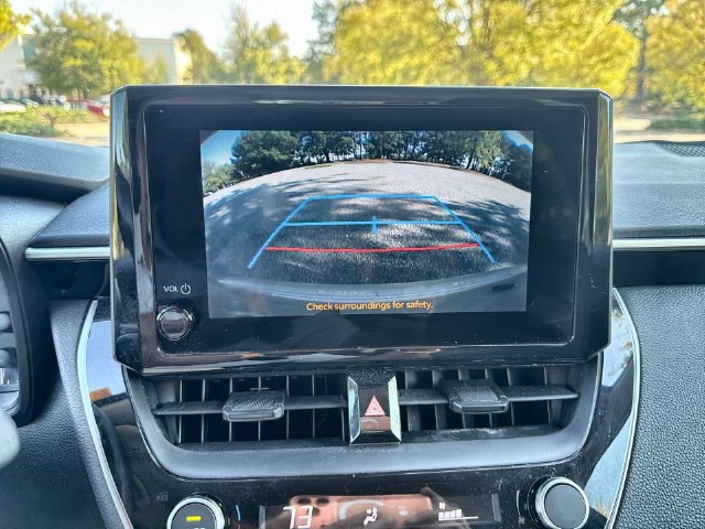Used 2024 Toyota Corolla LE FWD image 17
