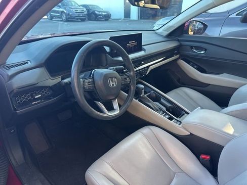 Used 2023 Honda Accord Touring image 6