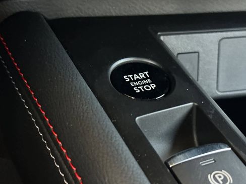 New 2026 Nissan Kicks SR image 23