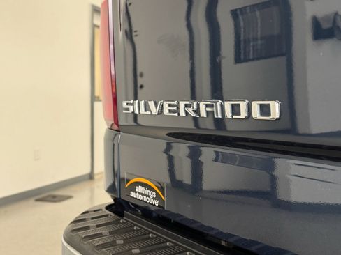 Used 2021 Chevrolet Silverado 1500 LTZ w/ Technology Package AWD/4WD image 45