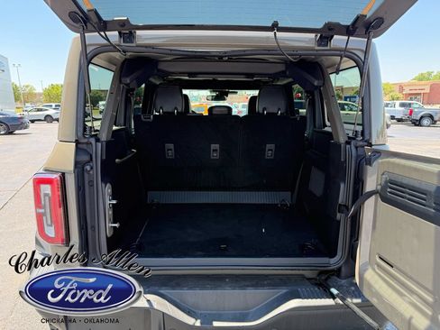 Used 2025 Ford Bronco Badlands AWD/4WD image 18