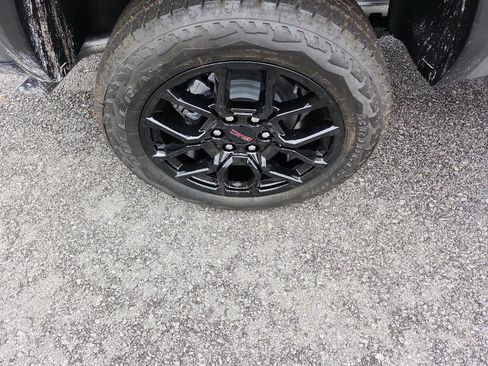 New 2026 GMC Canyon AT4 image 5