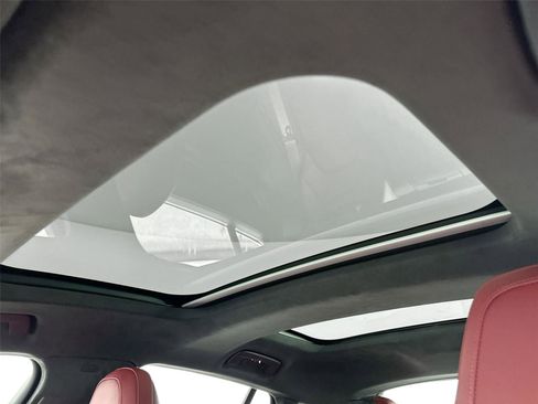 Certified 2025 Porsche Panamera GTS image 37