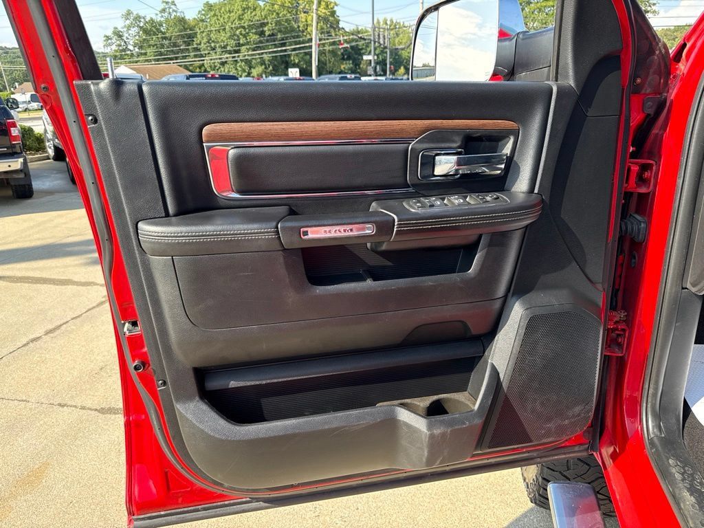 Used 2015 RAM 3500 Laramie AWD/4WD image 20