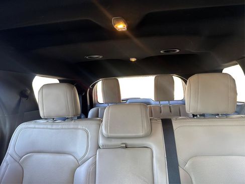 Used 2018 Ford Explorer Limited FWD image 14