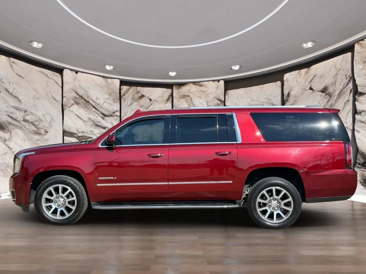 Used 2017 GMC Yukon XL Denali RWD image 3