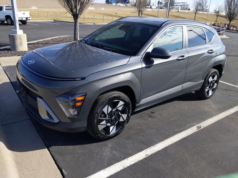Used 2025 Hyundai Kona SEL image 5