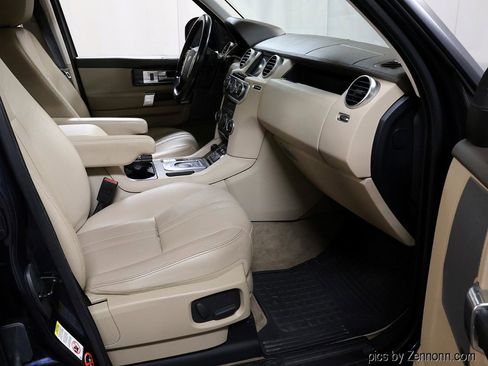 Used 2016 Land Rover LR4 HSE AWD/4WD image 39