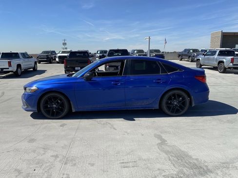 Used 2022 Honda Civic Sport image 4