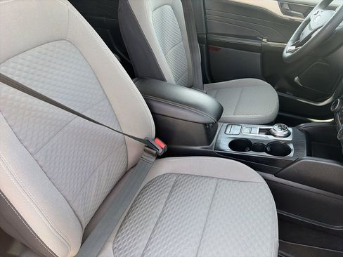 Used 2022 Ford Escape SE w/ Convenience Package FWD image 34