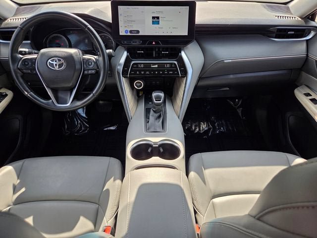 Used 2024 Toyota Venza XLE AWD/4WD image 15