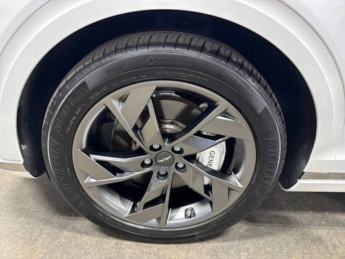 Used 2025 Genesis Electrified GV70 w/ Prestige Package AWD/4WD image 24