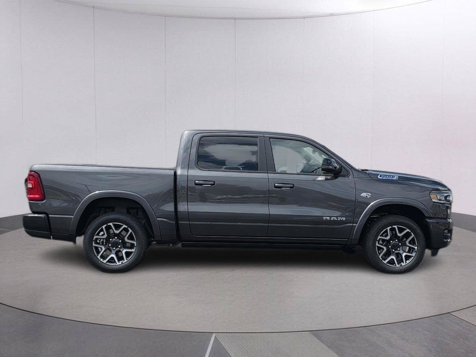New 2027 RAM 1500 Laramie w/ Laramie Southwest Edition AWD/4WD image 5
