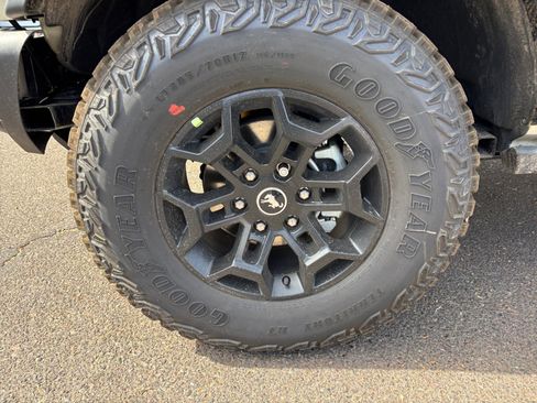 New 2026 Ford Bronco Badlands image 24