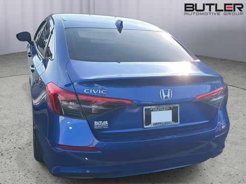 Used 2024 Honda Civic EX image 9