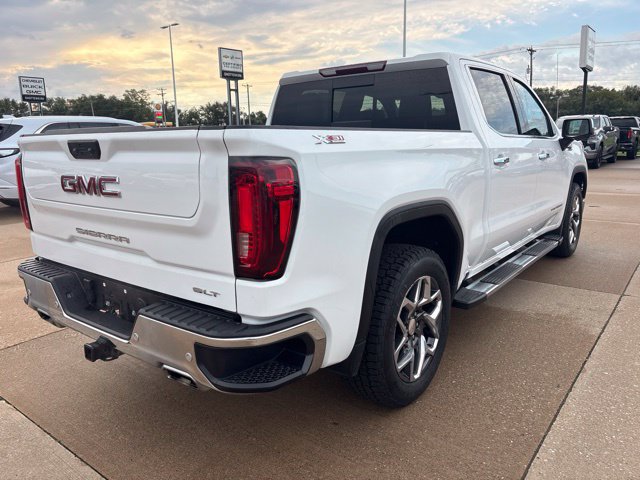 Used 2024 GMC Sierra 1500 SLT w/ SLT Premium Plus Package AWD/4WD image 3