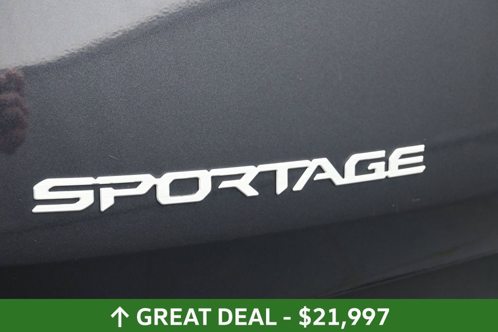 Used 2026 Kia Sportage LX FWD image 17