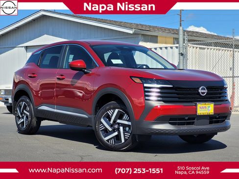 New 2025 Nissan Kicks SV image 1