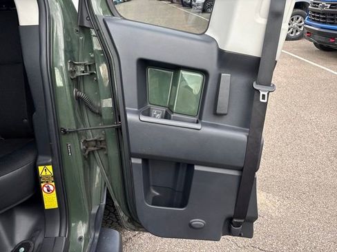 Used 2012 Toyota FJ Cruiser 4WD w/ Upgrade Pkg image 21