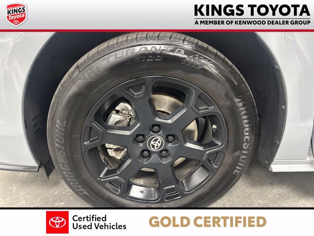 Certified 2025 Toyota Sienna XLE Woodland Edition AWD/4WD image 26