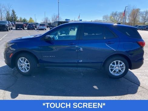 Used 2023 Chevrolet Equinox LS w/ LS Convenience Package image 8