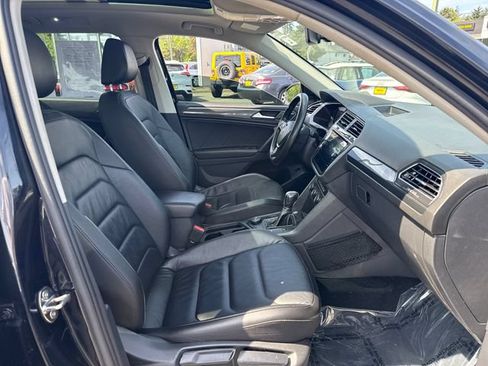 Used 2019 Volkswagen Tiguan SEL Premium AWD/4WD image 9