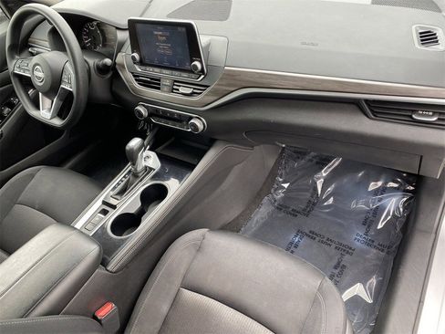 Certified 2023 Nissan Altima 2.5 SV image 8