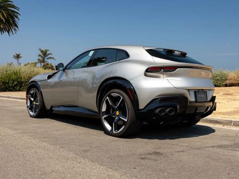 Certified 2025 Ferrari Purosangue image 7